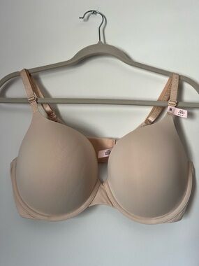 Victoria's Secret Smooth Nude Push-Up T-Shirt Bra - 38D NEW
